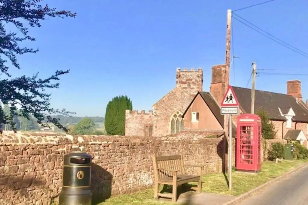 Church View, Poltimore Exeter 0*,  United Kingdom